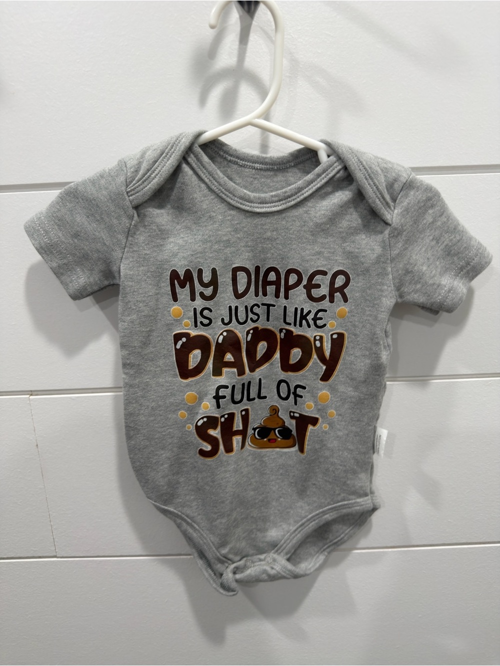 Source Unknown Grey Baby Bodysuit with Brown and Yellow Graphic